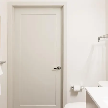 One-bedroom On D Street Apt 348 Apartment