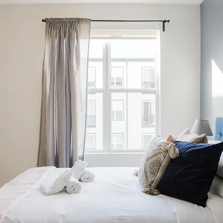 One-bedroom On D Street Apt 348