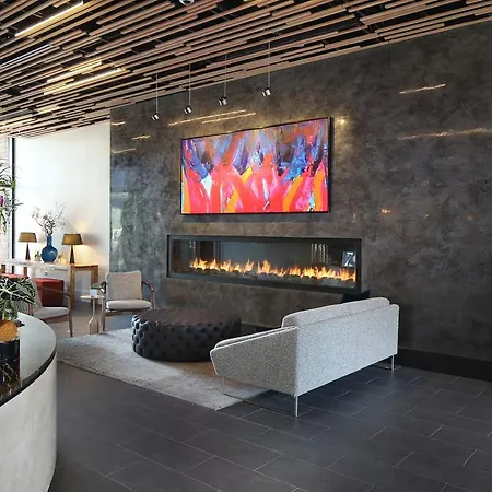 Oakwood At Watermark Seaport Apartment *