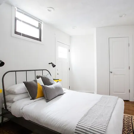 Aparthotel One-bedroom On N Margin Street Apt 1 Boston