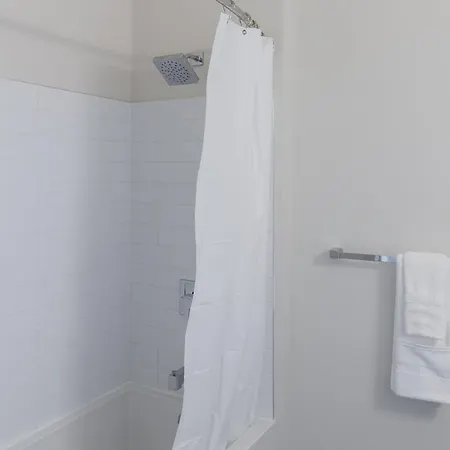 Two-bedroom On D Street Apt 158 Boston