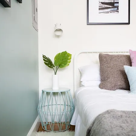 Studio On Beacon Street Apt 14 Boston