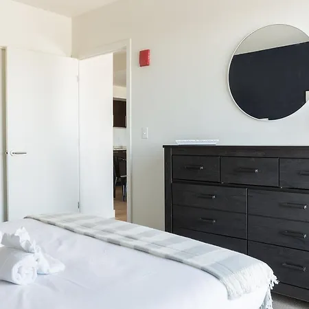 One-bedroom On Boylston Street Apt 914 Apartment *