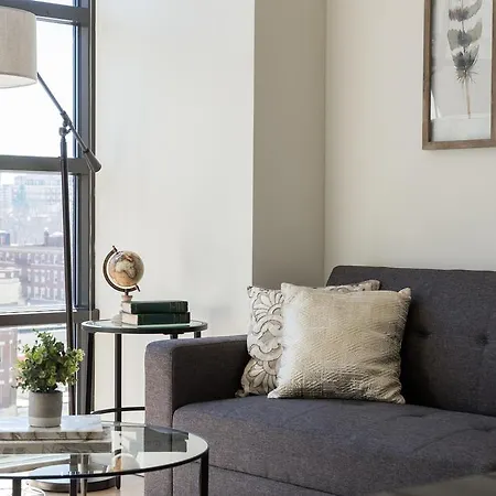 One-bedroom On Boylston Street Apt 603