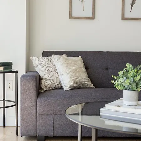 One-bedroom On Boylston Street Apt 603 Apartment