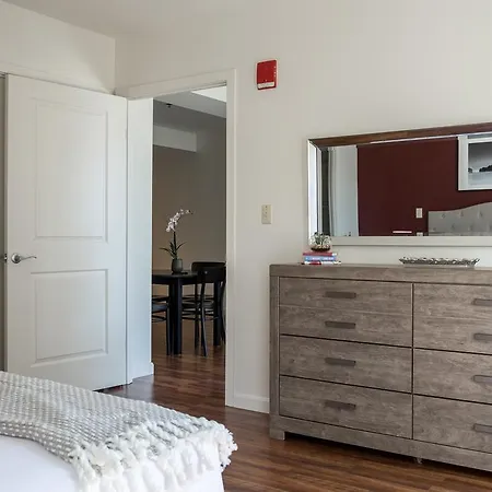 One-bedroom On Brookline Avenue Apt 634 *