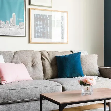 One-bedroom On D Street Apt 348