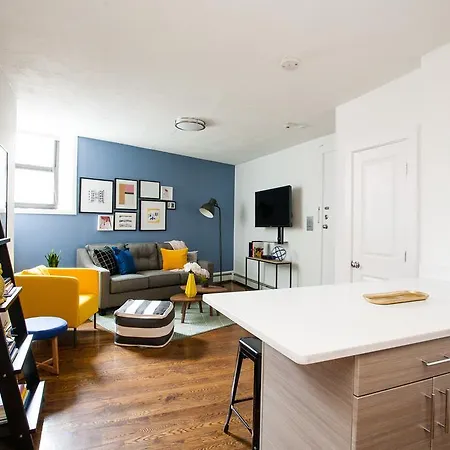 One-bedroom On N Margin Street Apt 1 Aparthotel *