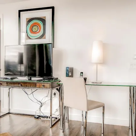 Apartment Bluebird Suites At Van Ness