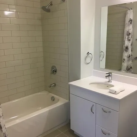 Luxury Huntington *