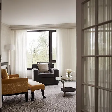 Four Seasons 5* Boston