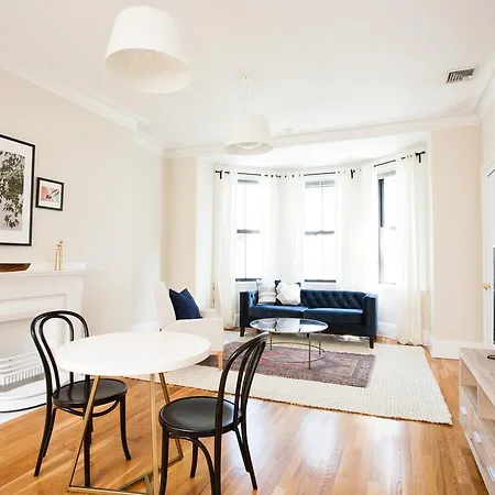 Two-bedroom On Newbury St Apt 41 Boston