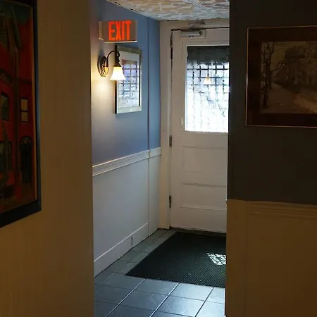 Guest house 463 Beacon Street 2*