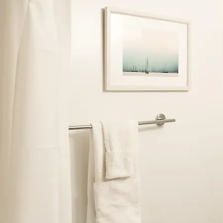 One-bedroom On St. Botolph Street Apt 10 *
