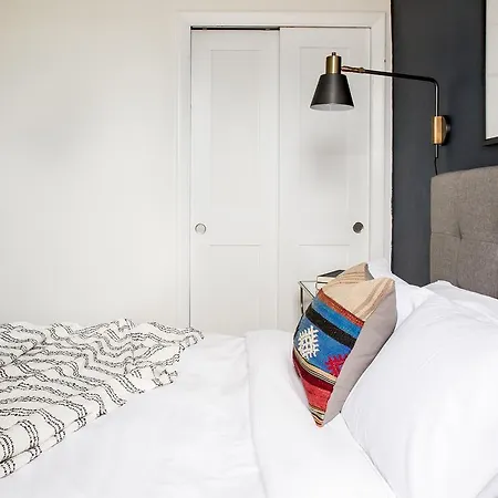 One-bedroom On St. Botolph Street Apt 10 *