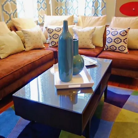 Huge 1 Bedroom Best Location *