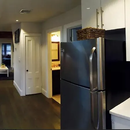 Modern 3br/2ba Near Fenway Boston