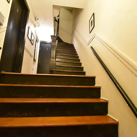 Beautiful 3br 3ba Duplex Parking Location * Boston