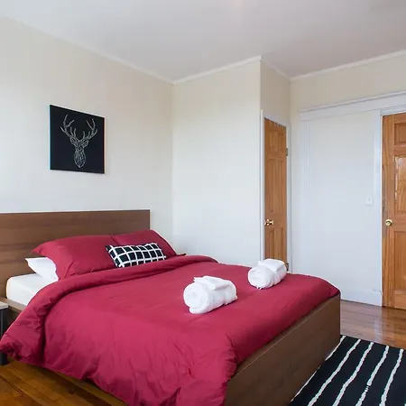Super Location 2 Bedroom By The Green Line With Parking Spot Boston