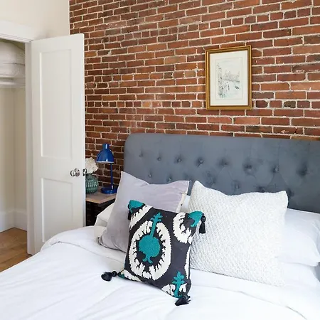 Contemporary South End Suites By Sonder Boston