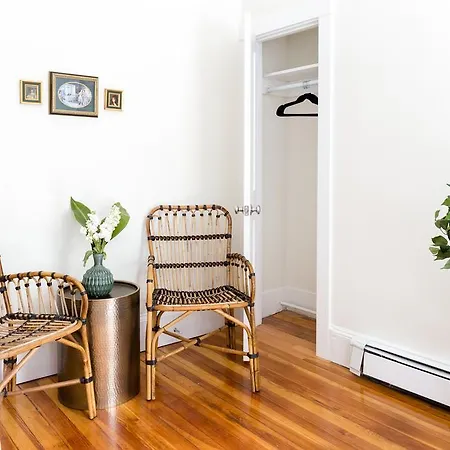 Contemporary South End Suites By Sonder Aparthotel 3*