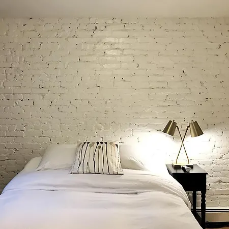 Apartment In Historic Location Boston