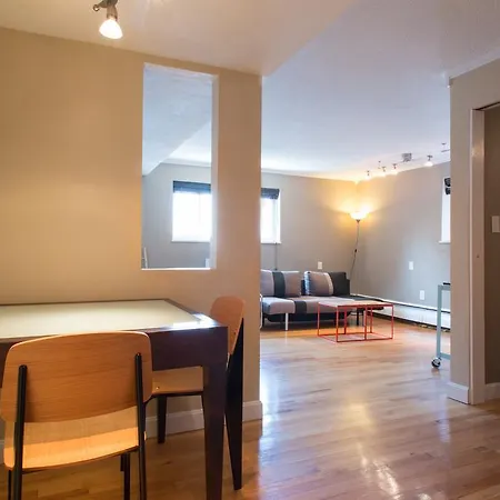 Apartment Cozy, Patio, Pool, And Whole Foods