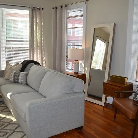 Apartment Spacious Beautiful 2bd/1ba Sleeps 4-7 In Best Location Boston