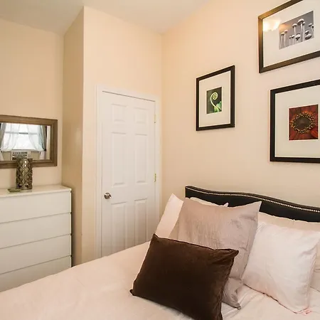 2 Bedroom In Downtown