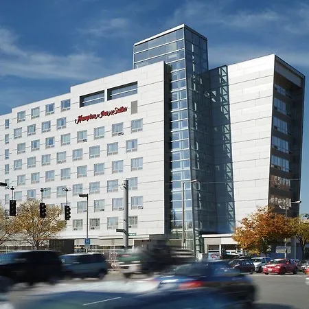 Hampton & Crosstown Center