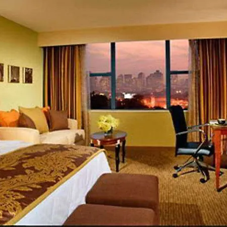 Courtyard By Marriott Logan Airport Hotel 3*
