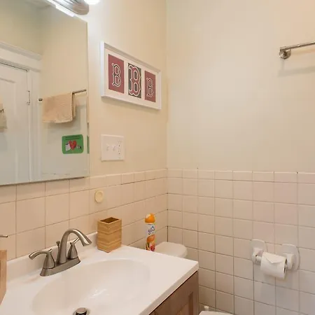 Fenway Park Family With One Free Parking Spot - 16 Apartment Boston