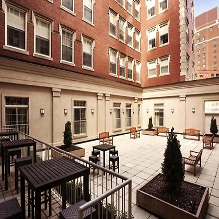 Doubletree By Hilton - Downtown Hotel