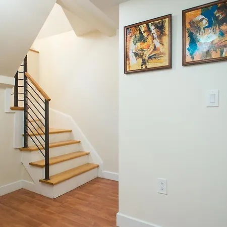 Apartment Renovated & Huge 5br/3ba Apt With Parking Around Fenway *