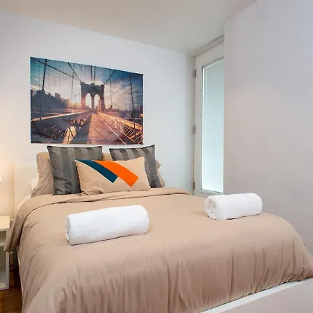 Apartment Renovated & Huge 5br/3ba Apt With Parking Around Fenway Boston