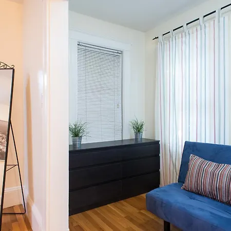 Renovated & Huge 5br/3ba Apt With Parking Around Fenway *