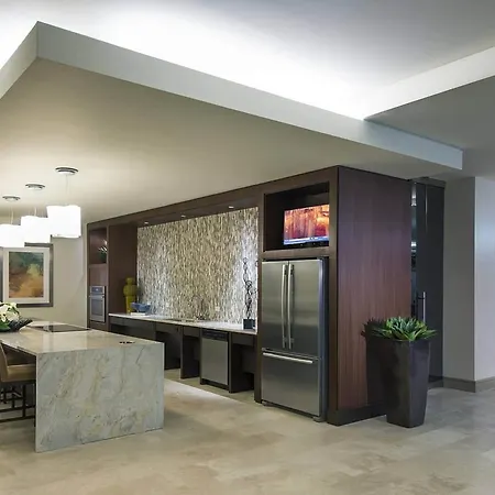 Global Luxury At Seaport * Boston