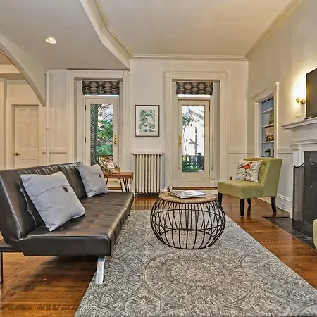 Iconic Beacon Hill On Quiet Street Apartment *