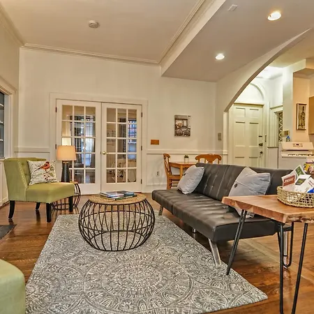 Iconic Beacon Hill On Quiet Street Apartment *