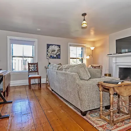 Apartment Charming Charles St In The Heart Of *