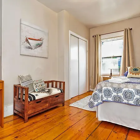 Apartment Charming Charles St In The Heart Of