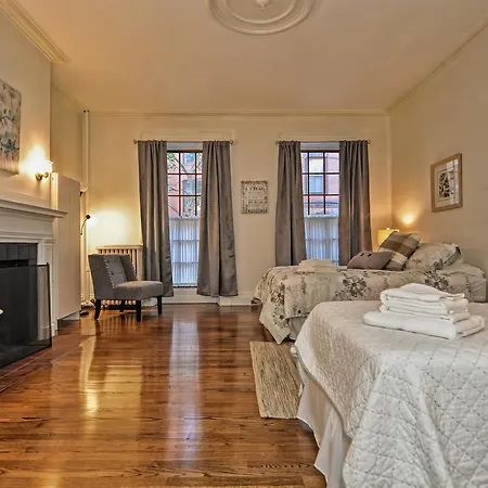 Iconic Beacon Hill On Quiet Street *
