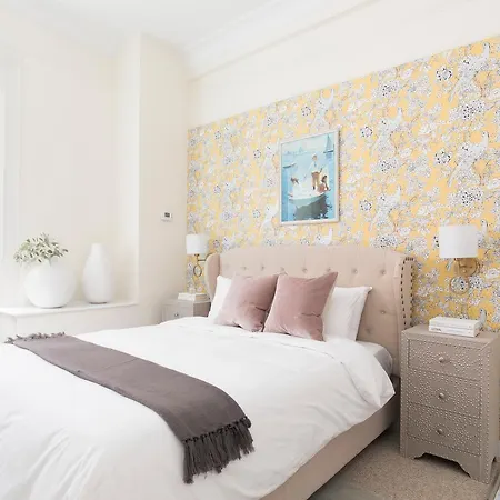 Studio On Boylston Street Apt 219 Boston
