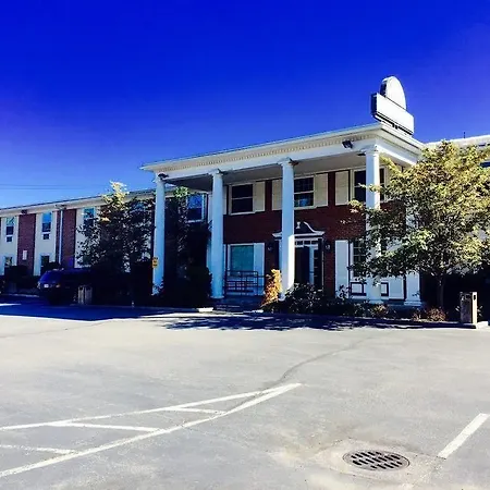 Charles River Motel 2*