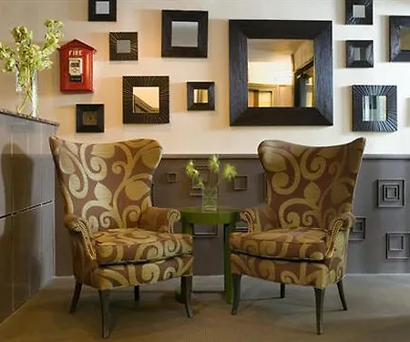 Staypineapple, A Delightful Hotel, South End 4*