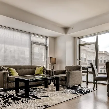 Global Luxury At Kenmore Square *
