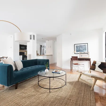 Apartment Two-bedroom On Exeter Street Apt 203