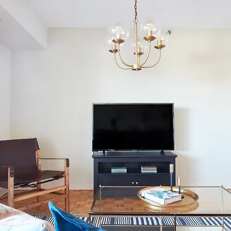 Classic Mission Hill Suites By Sonder
