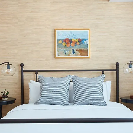 Classic Mission Hill Suites By Sonder Aparthotel *