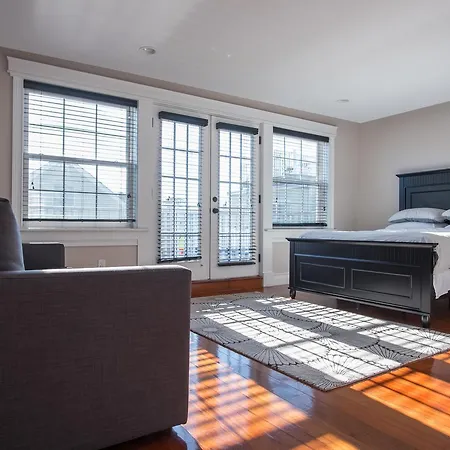 Beautiful 4beds3.5bath House * Boston